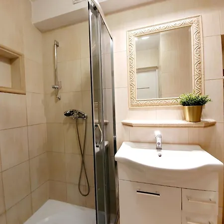 Mieszkanie Przy Operze Baltyckiej Apartmán